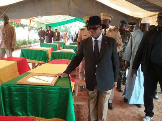 ibk-hommage-soldat-tombe-nampala